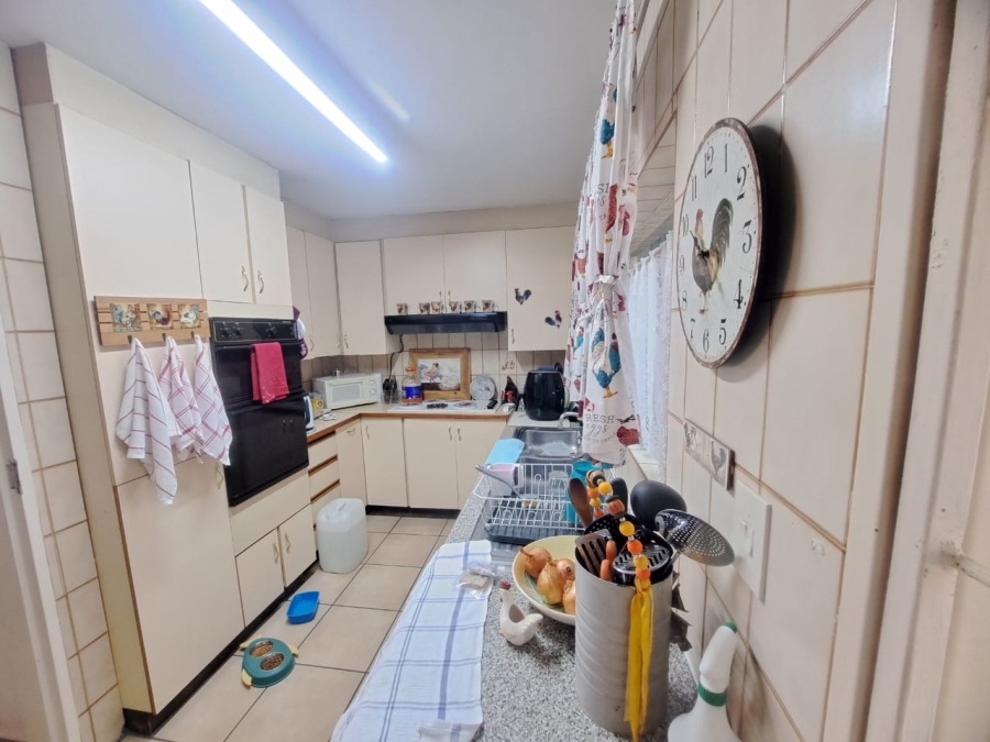 3 Bedroom Property for Sale in Rustenburg Central North West